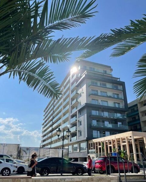 Receptionera 5000 lei, Mamaia Nord, masa + transport.